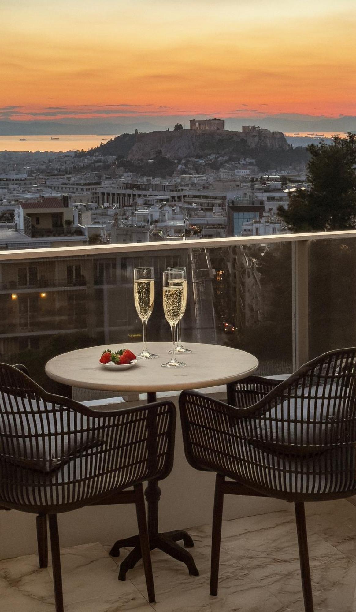 St George Lycabettus Lifestyle Hotel Athens Exterior photo A balcony